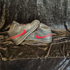 Size 9 - Nike Jordan 1 mid “anthracite” black/red